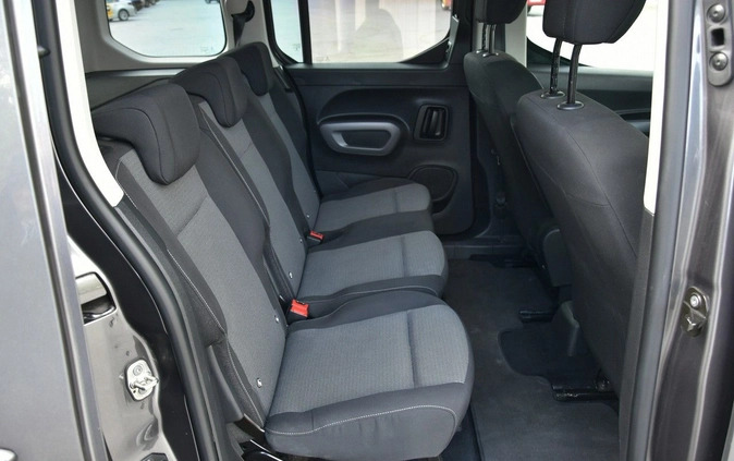 Toyota Proace City Verso cena 64900 przebieg: 76000, rok produkcji 2020 z Aleksandrów Łódzki małe 154